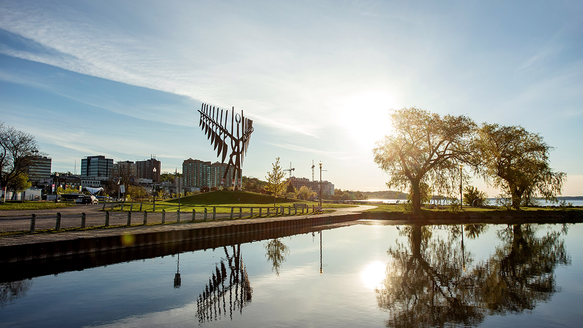 Barrie cityscape and real estate market
