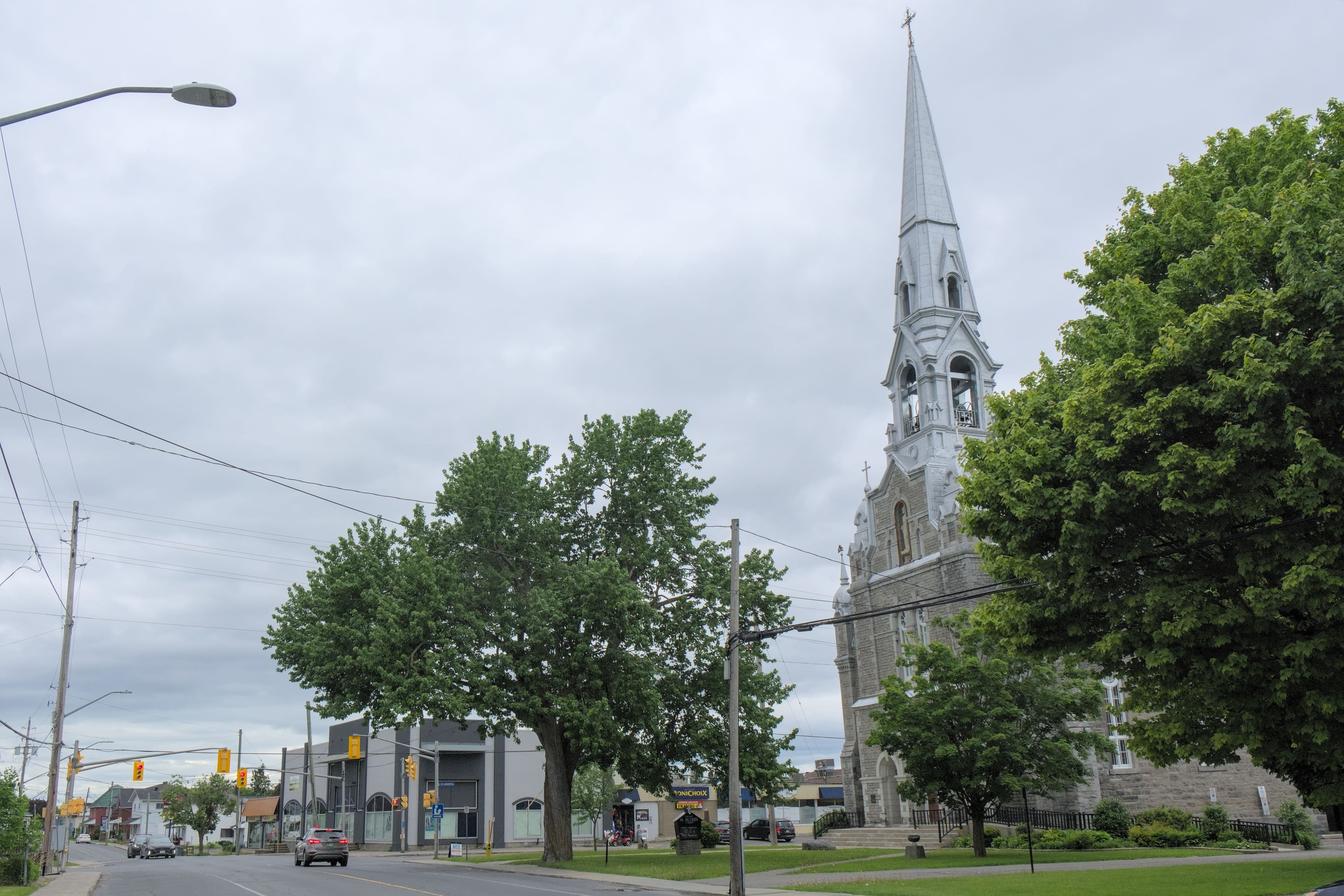 Embrun cityscape and real estate market