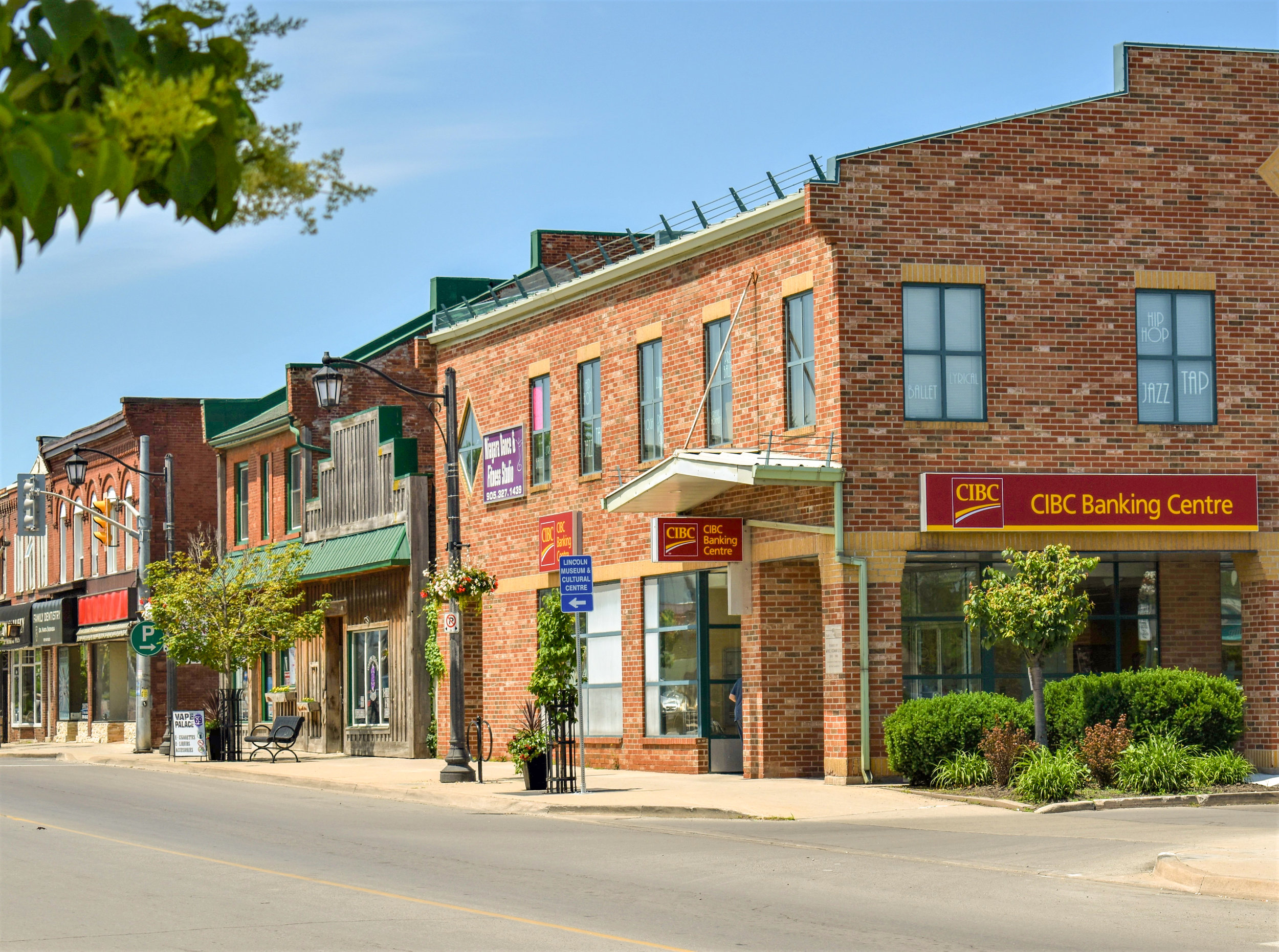 Lincoln cityscape and real estate market