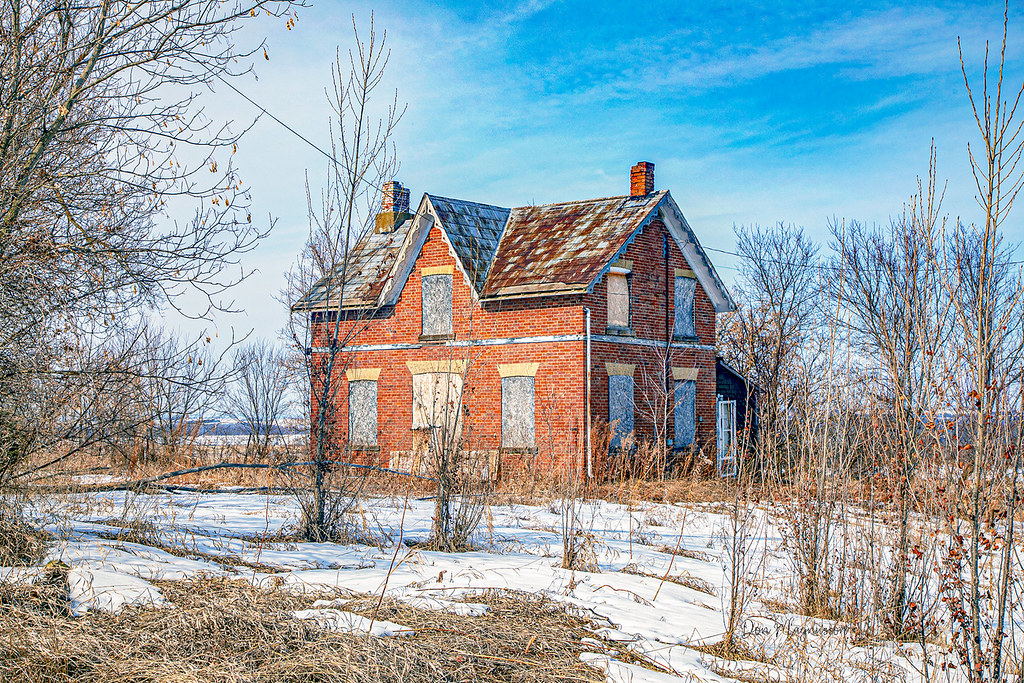 New Tecumseth cityscape and real estate market