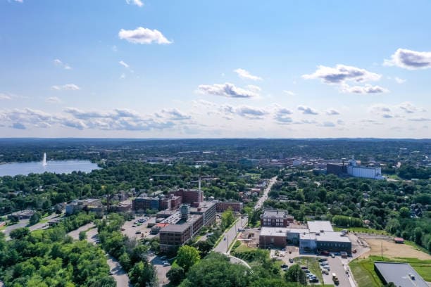 Severn cityscape and real estate market
