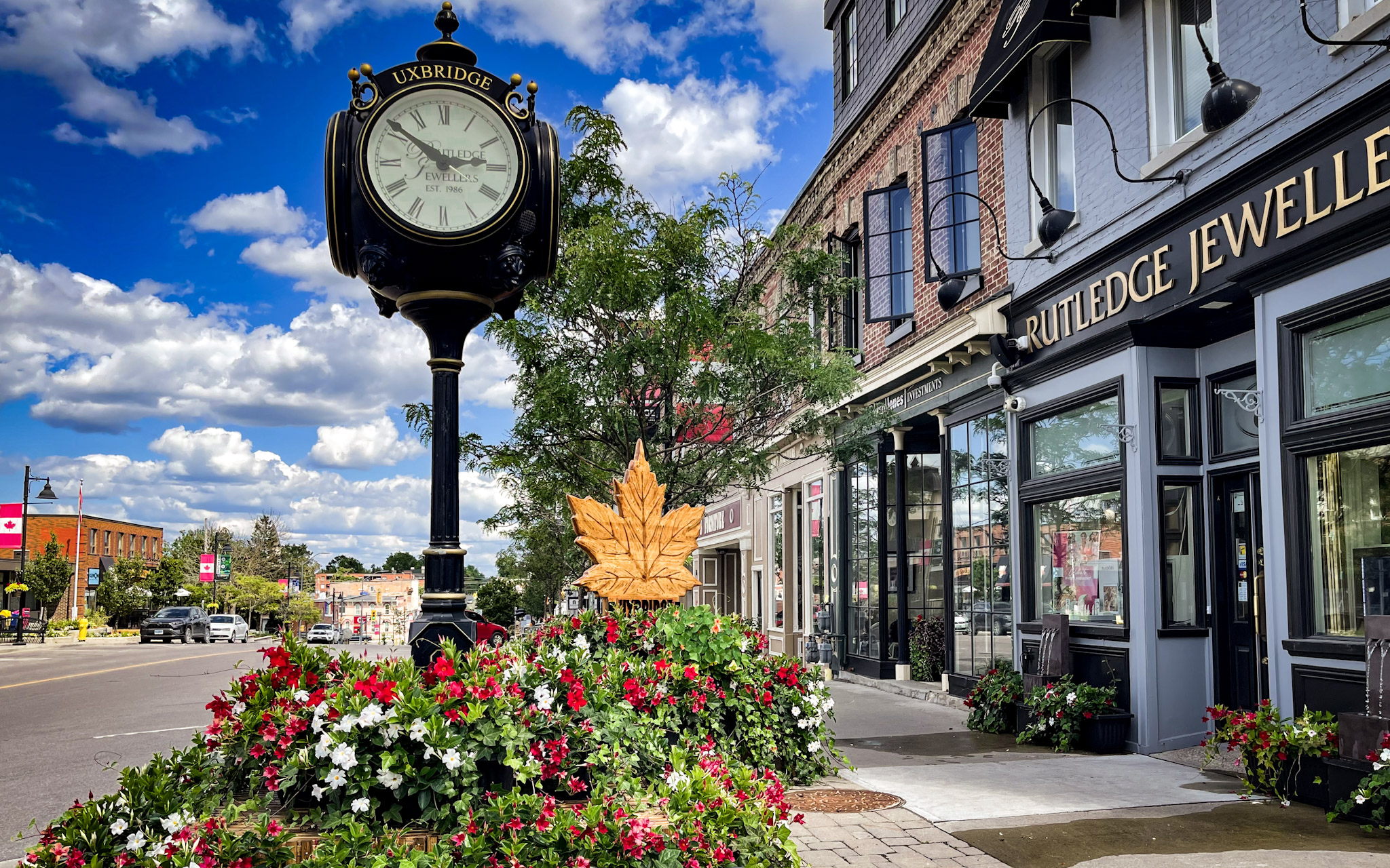 Uxbridge cityscape and real estate market